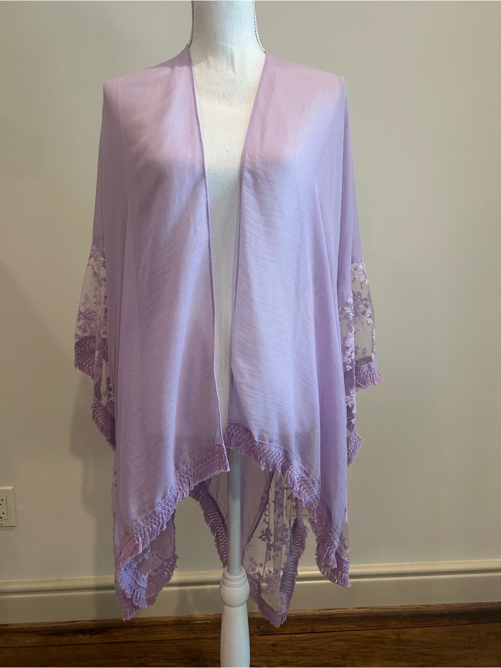 Light Lavender Lace-Trim Wrap Shawl - Women